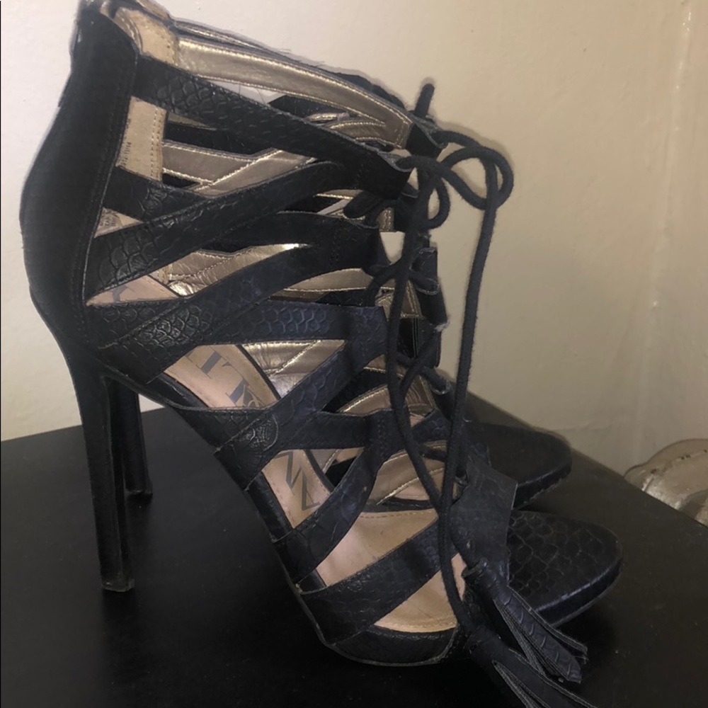 SAM AND LIBBY SEXY TIE UP HEELS